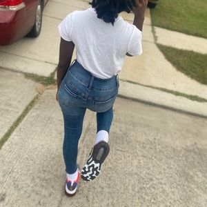 Meet your Posher, Kyandra